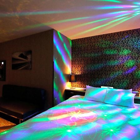 555 Motel โกเท็มบะ ภายนอก รูปภาพ