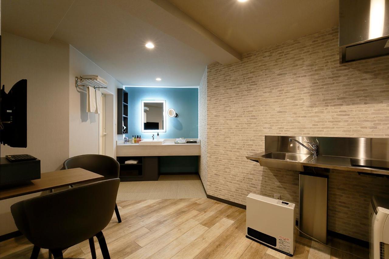 555 Motel โกเท็มบะ ภายนอก รูปภาพ