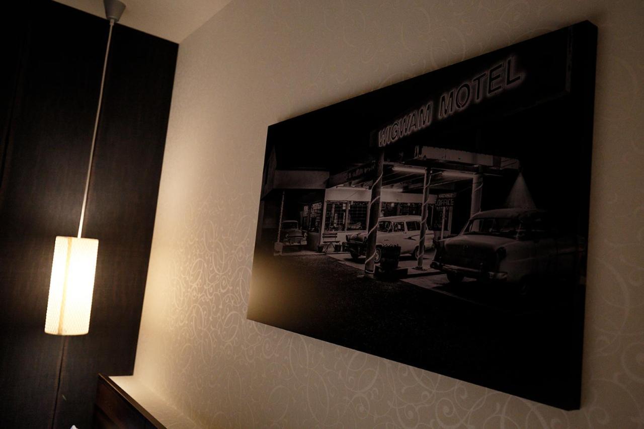 555 Motel โกเท็มบะ ภายนอก รูปภาพ