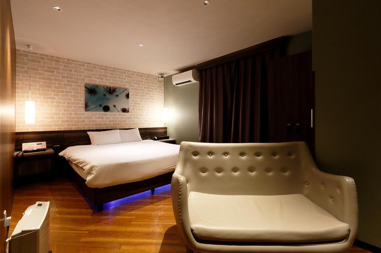 555 Motel โกเท็มบะ ภายนอก รูปภาพ