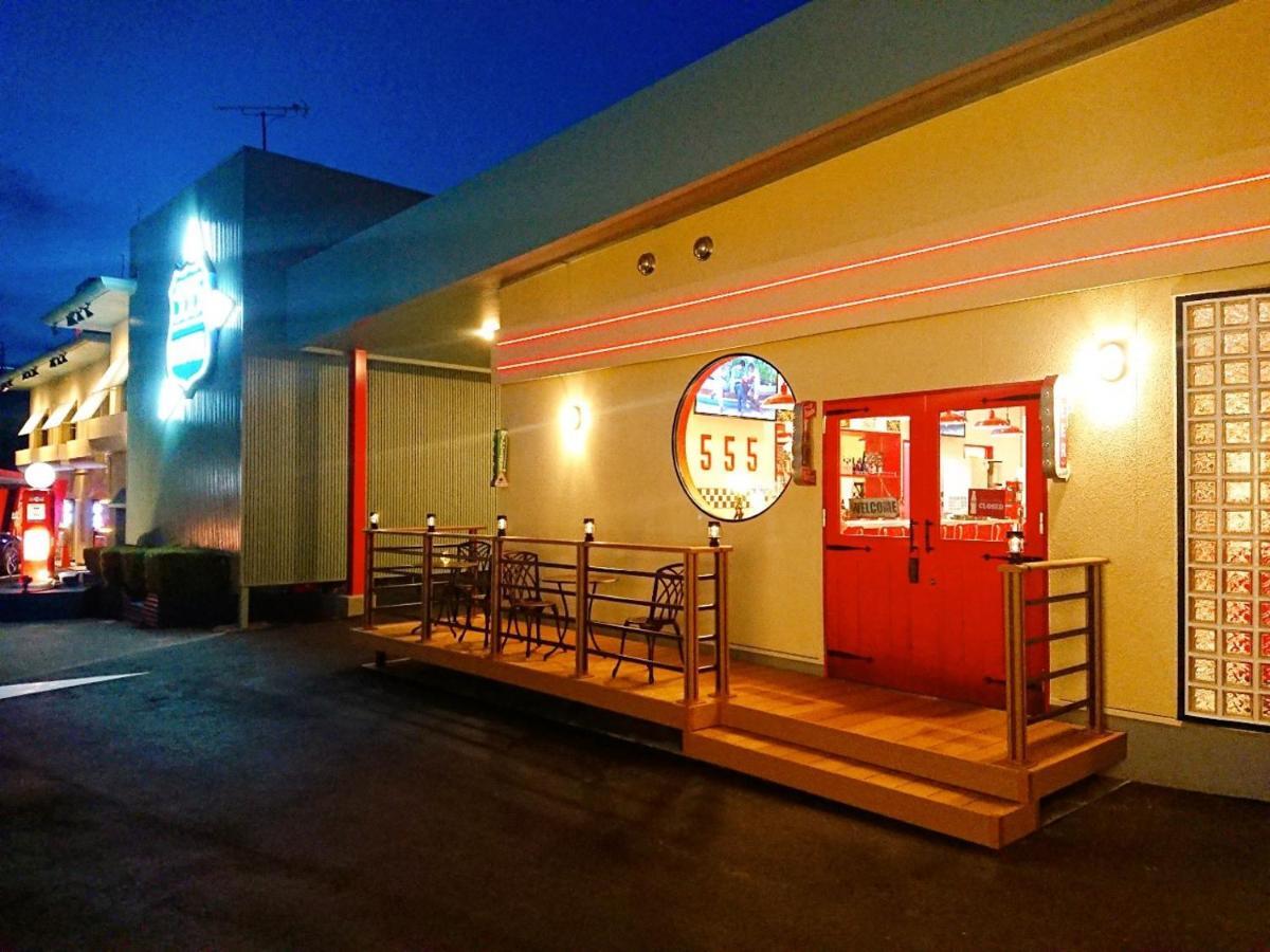 555 Motel โกเท็มบะ ภายนอก รูปภาพ
